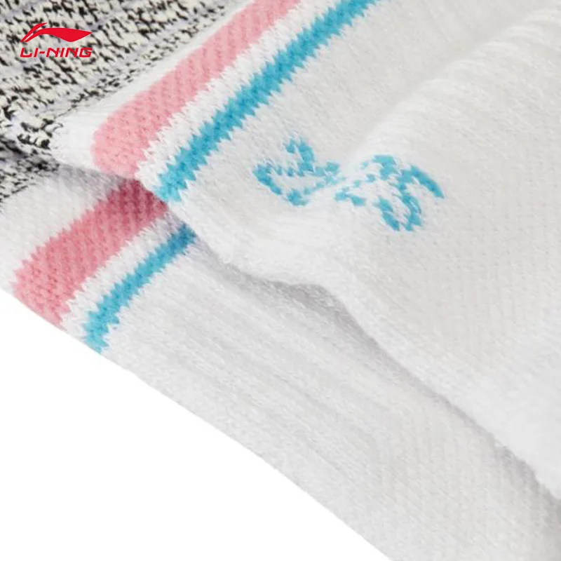 جوارب نسائية من سلسلة كرة الريشة من LI-NING جوارب متوسطة الأنبوبة ماصة للعرق جوارب مريحة وناعمة AWSU072