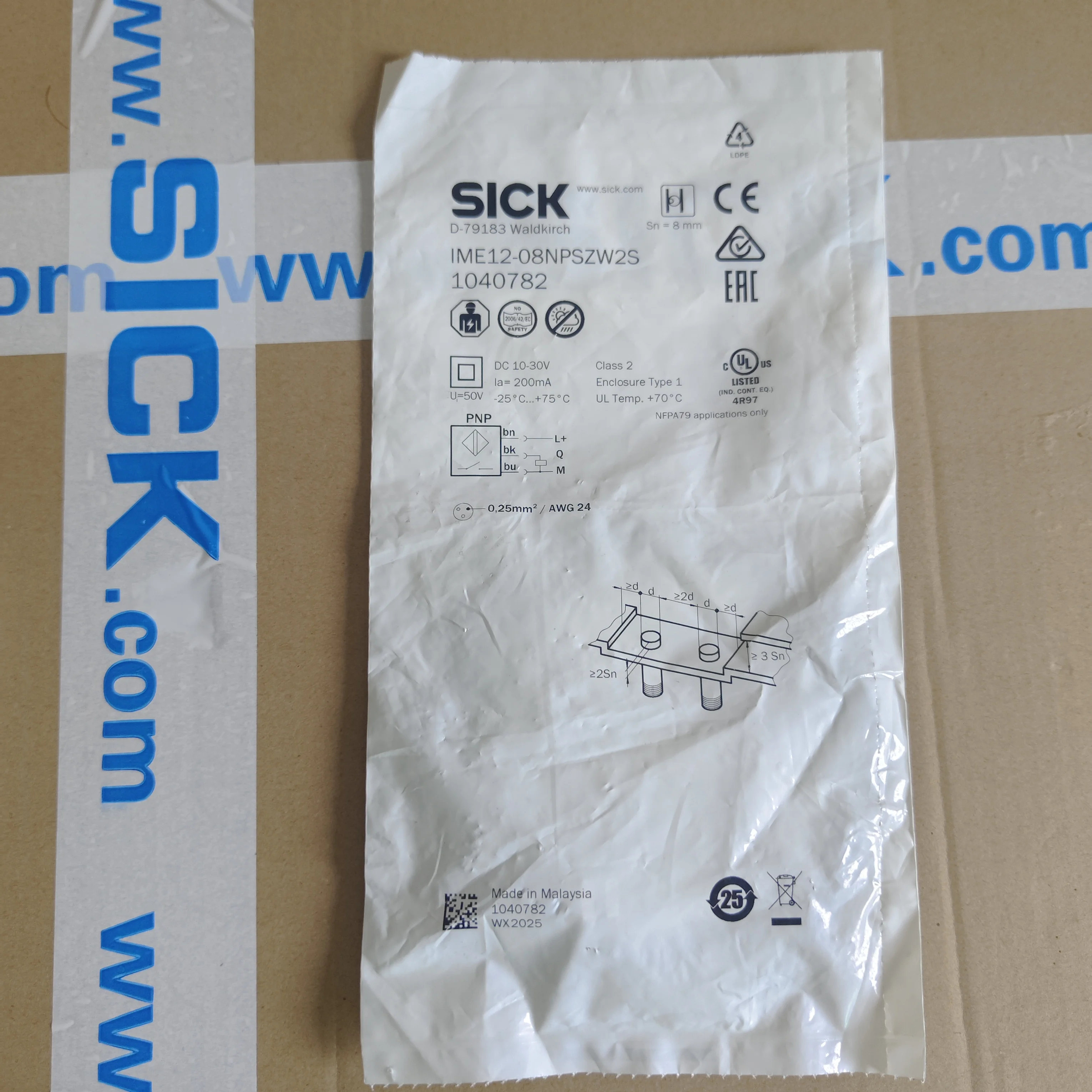 Индуктивный датчик приближения SICK IME12-08NPSZW2S Номер заказа 1040782 Бесконтактный переключатель Новый оригинальный подлинный в наличии