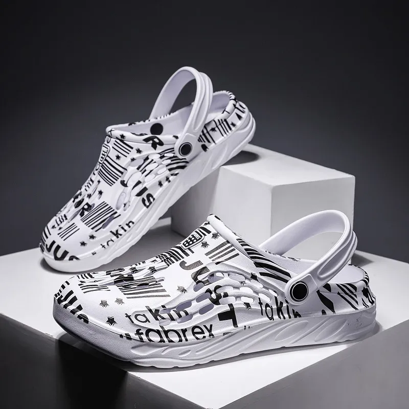 Big Size 47 48 49 Men Clogs Summer Slippers New Garden Shoes Men and Women Beach Sandals Outdoor House Leisure Slides Clogs