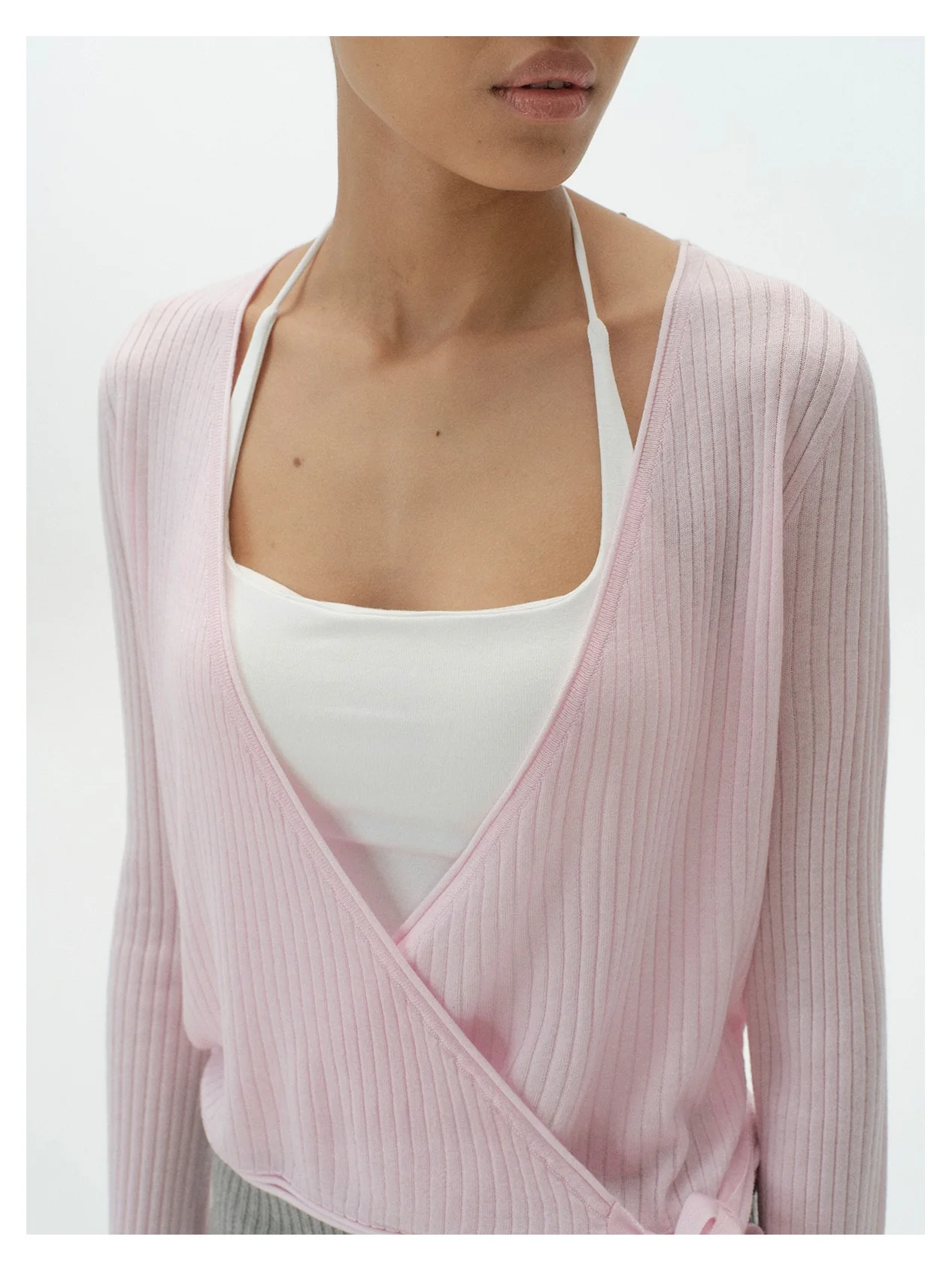 Vestido Camisero de Punto Versátil Estilo Ballet en Rosa Pálido con Cinturón, Corte Holgado, Manga Larga, Cuello en V, Estilo Casual para Mujer