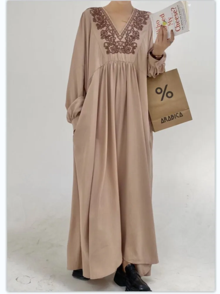 Primavera Verano vestido largo bohemio mujeres bordado cuello pico señoras vestidos blancos Casual vacaciones manga larga vestido de mujer suelto 2026