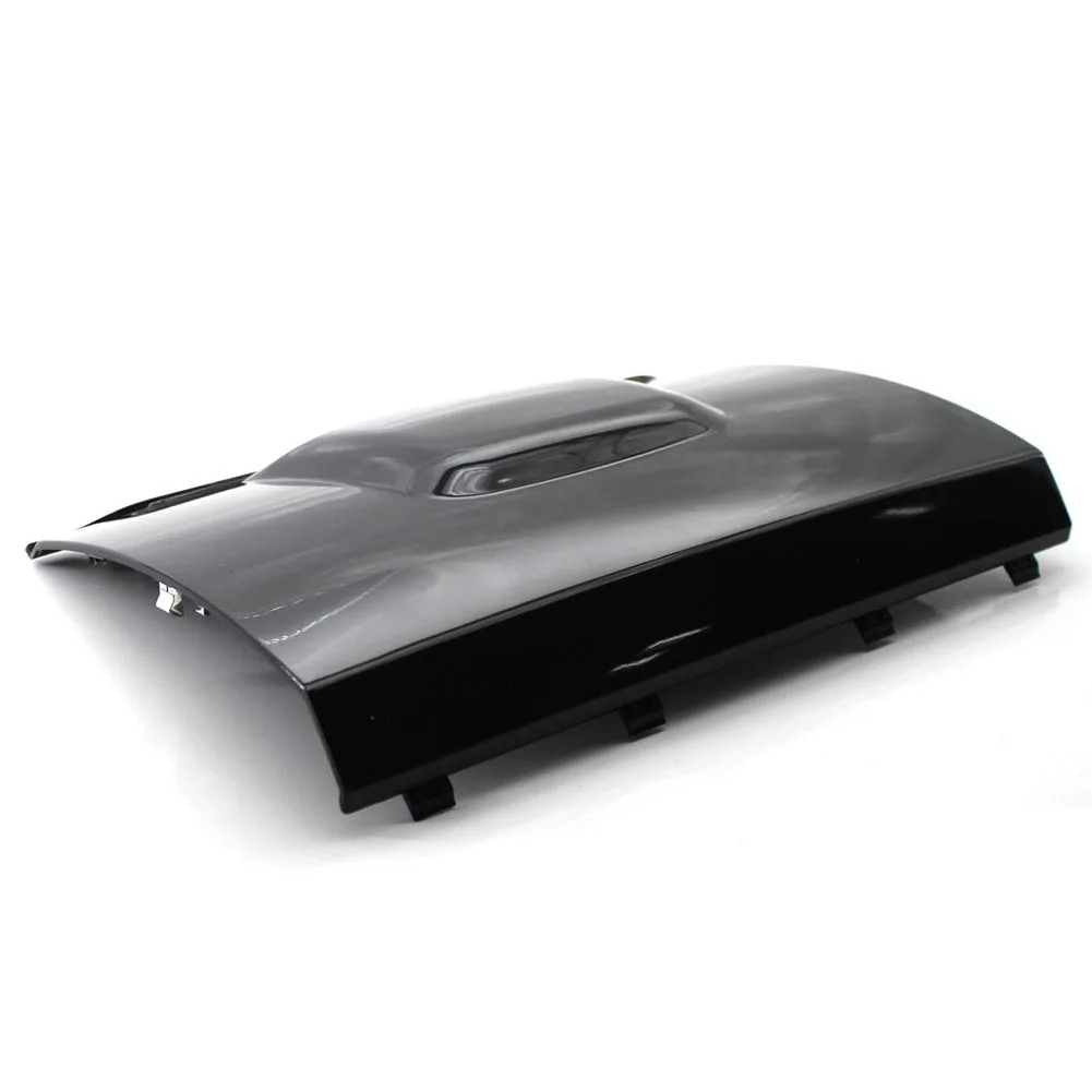 Tappo di copertura del gancio di traino del paraurti posteriore dell'auto A1638801105 Tappo di copertura del gancio di traino del paraurti posteriore dell'auto Sostituzione automatica per Benz W163 1998-2005