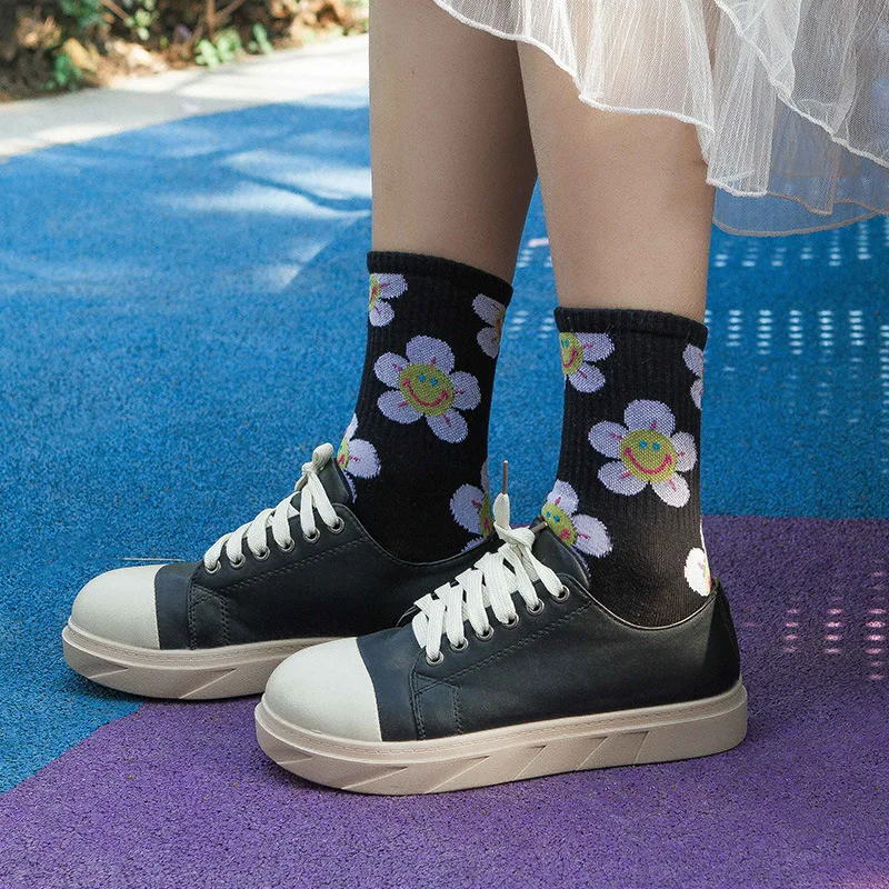 New Arrivals Japanese Korean Style Cartoon Flower Women Socks Harajuku Kawaii Socks Breathable Spring Autumn Casual Socks 양말