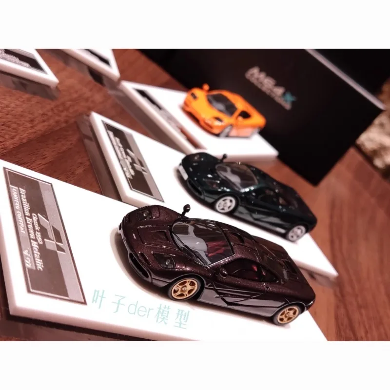 نموذج سيارة ماكلارين F1 للسيارة الخارقة 1/64 مصنوع من الراتنج الثابت متوفر في المخزون، لعبة للأولاد، ديكور قابل للجمع للبالغين.