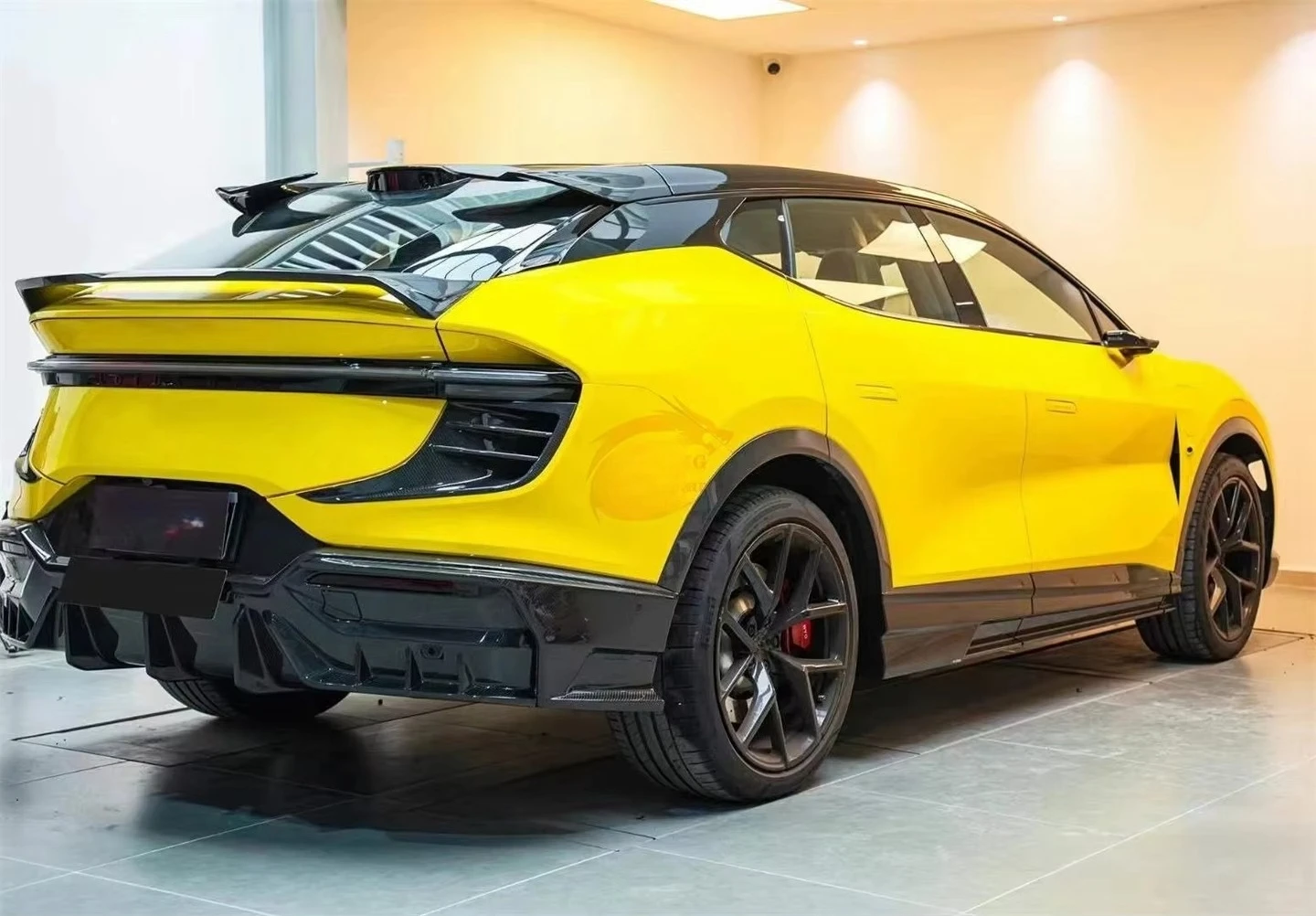 PK Style Dry Carbon Fiber Rear Bumper Vent Rear Bumper Trim Body Kit forLotus Eletre