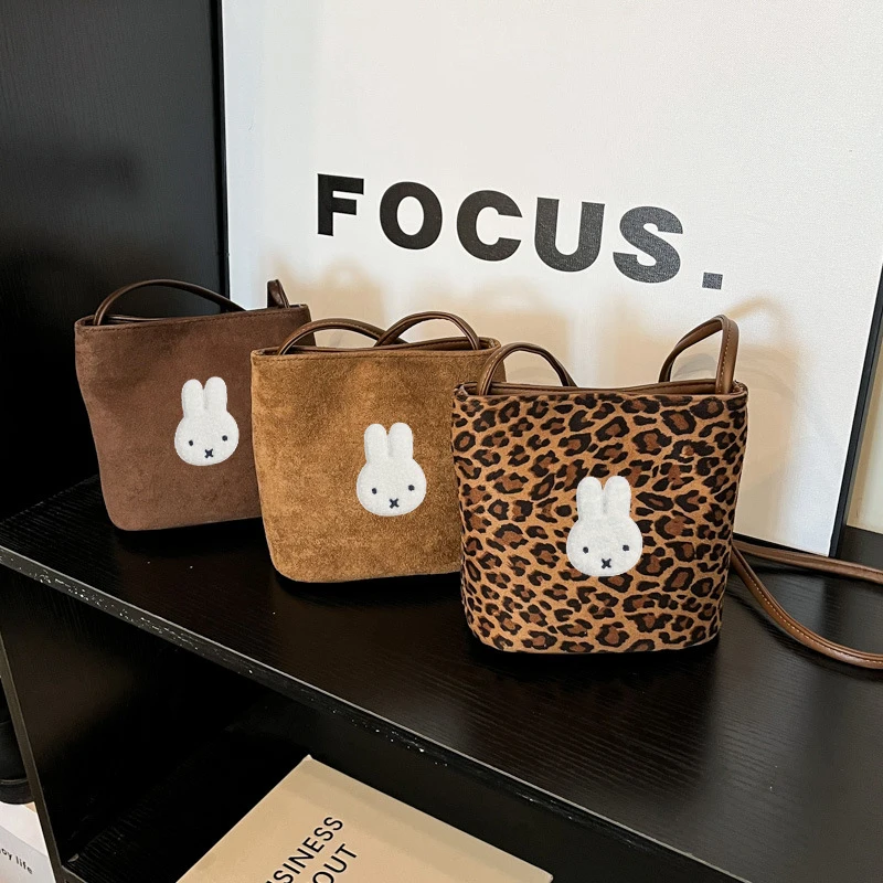 

Miffy Cute Rabbit Embroidery Design Simple and Fashionable Hand Held Shoulder Bag with A Matte Texture Is A Daily Commuting Bag