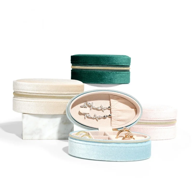 

Vintage Oval Velvet Jewelry Box Mini Portable Travel Jewelry Organizer Case for Earrings Rings Necklaces