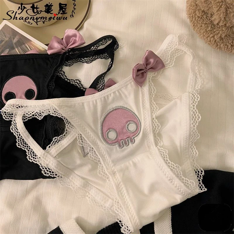 

Sexy Kuromi Underwear Women Sanrio Sweet Briefs Underwear Pure Cotton Crotch Undershorts Pure Skull Little Devil Lust Style Gift