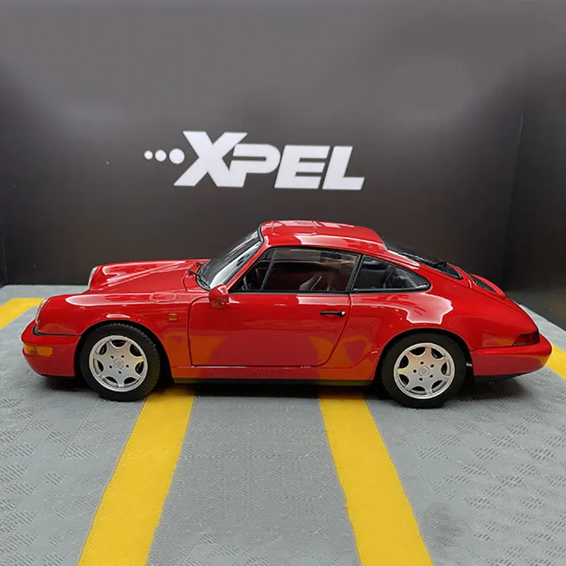 Norev  original 1:18 Carrera4 simulation alloy car model car trim in red