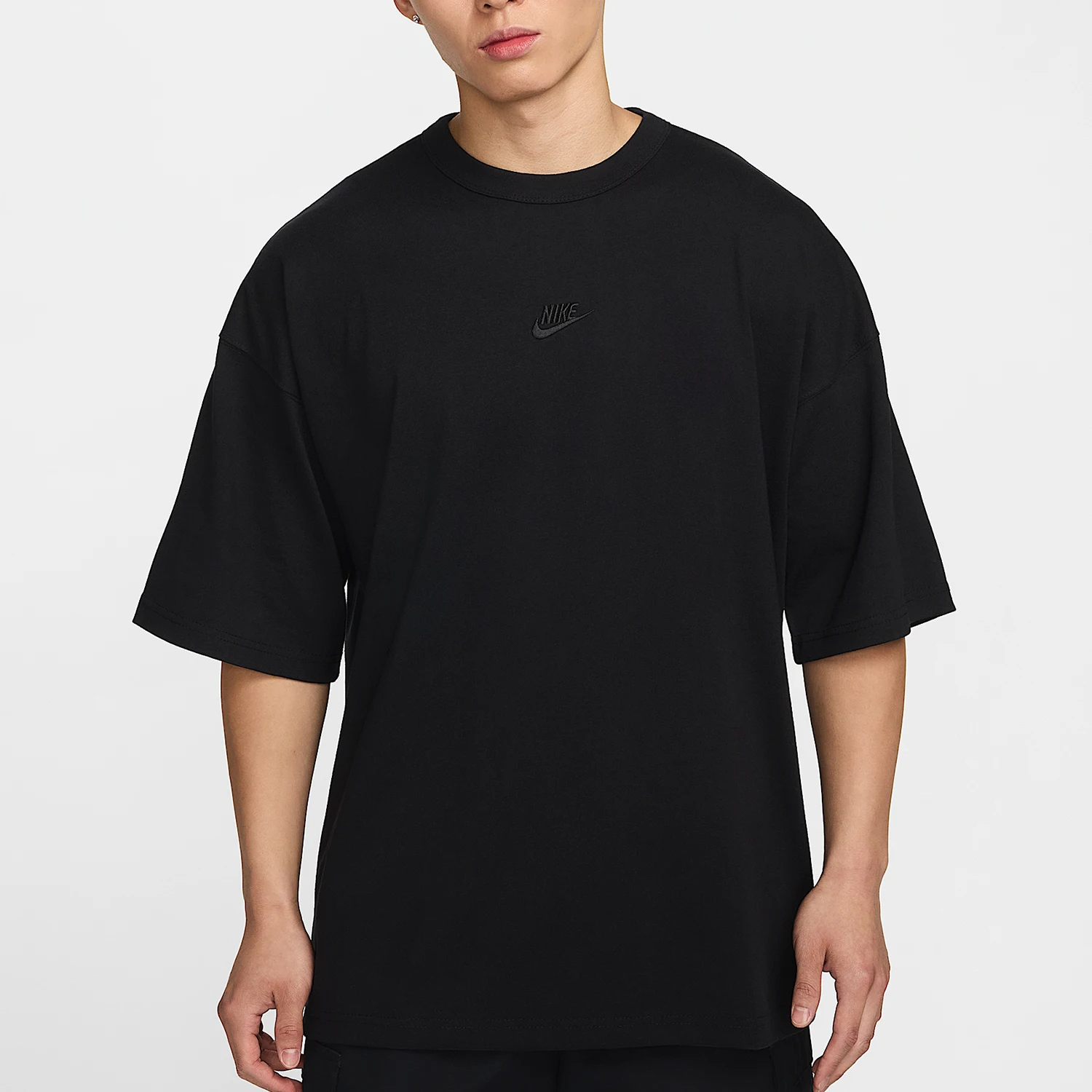 

Nike genuine Sportswear Men's Loose Knit T-shirt HF9607-010