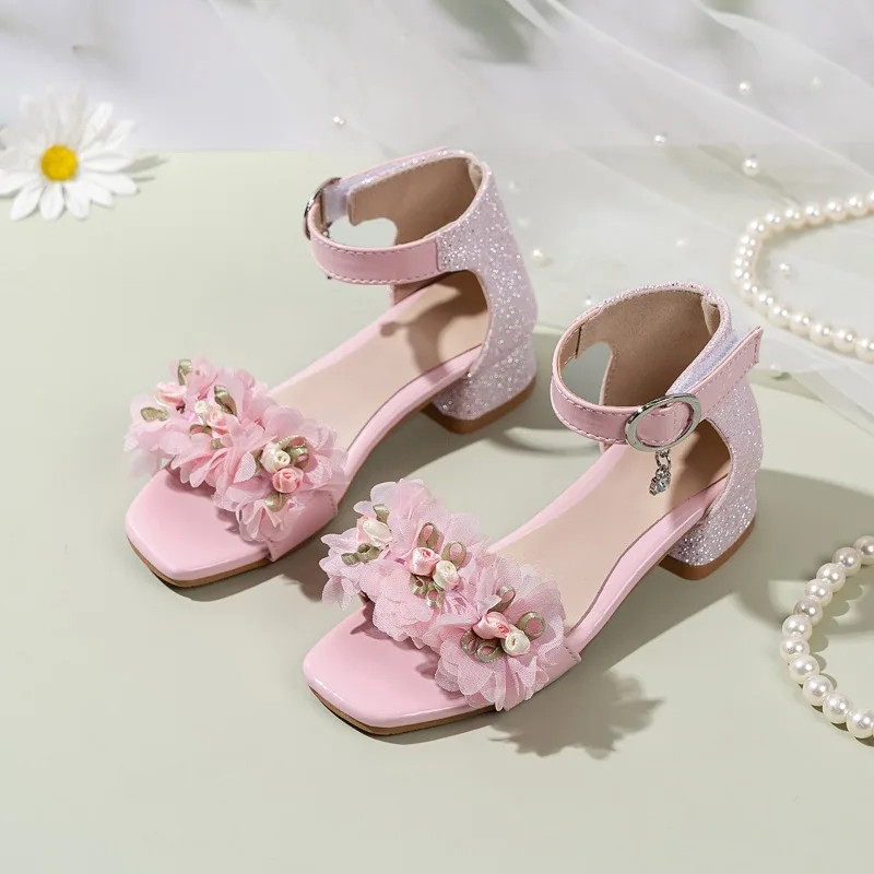 

2026 New Children's Summer Sandals Flower Elegant Shoes for Girls Fashion Princess Sequins Wedding Party Kids Catwalk High Heels