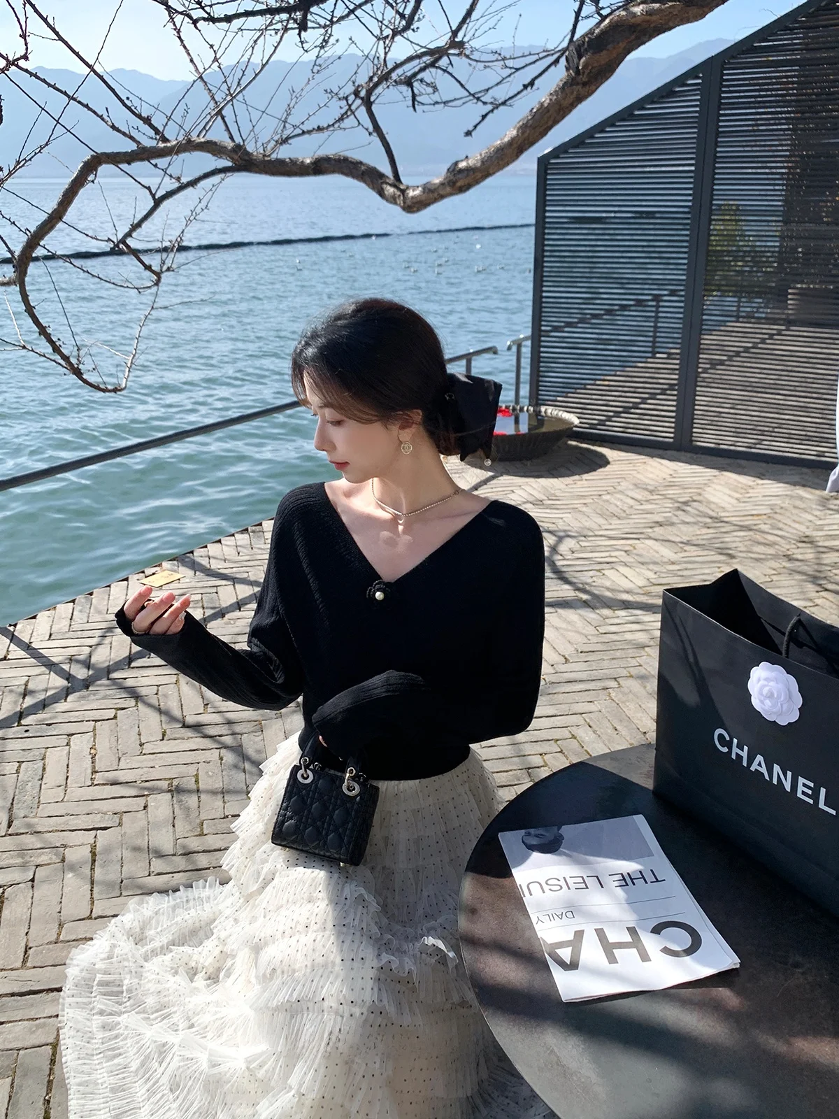 

Aunt Deer Uncle Zhuo's Knitted V-ne T-irt Women's Early Spring Waist-cinching Bla Long Sve Casual Sle Top