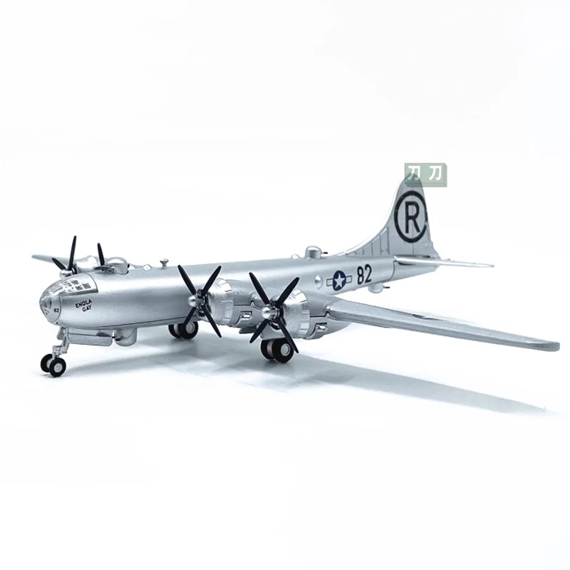 

Diecast 1:200 Scale American B-29 Flying fortress Alloy Finished Aircraft Simulation Model Toy Souvenir Gifts For Adult Boy