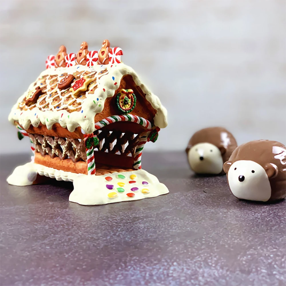 Christmas Gift Gingerbread House Home Decoration Hamster Small Nest House Pavilion Arch Bridge Ceramic Candy House