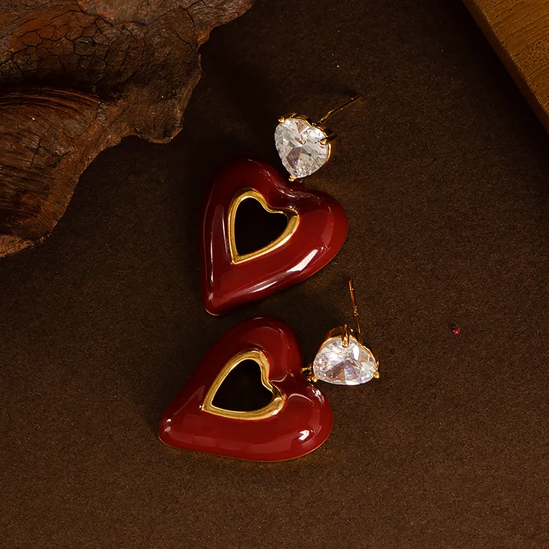 Retro does not fade, safe light luxury high-end sense, red love oil dripping earrings