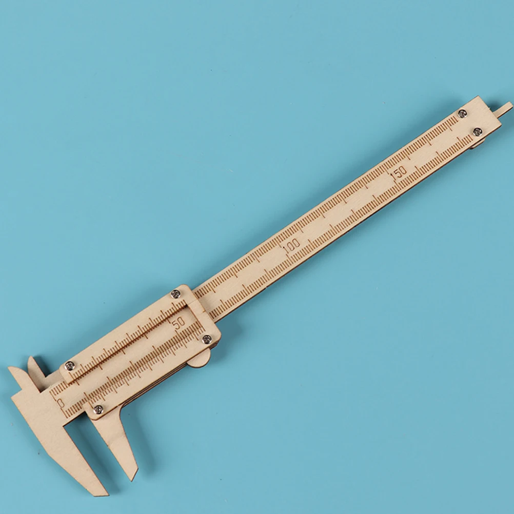 Рисунок 6 - Деревянные линейки