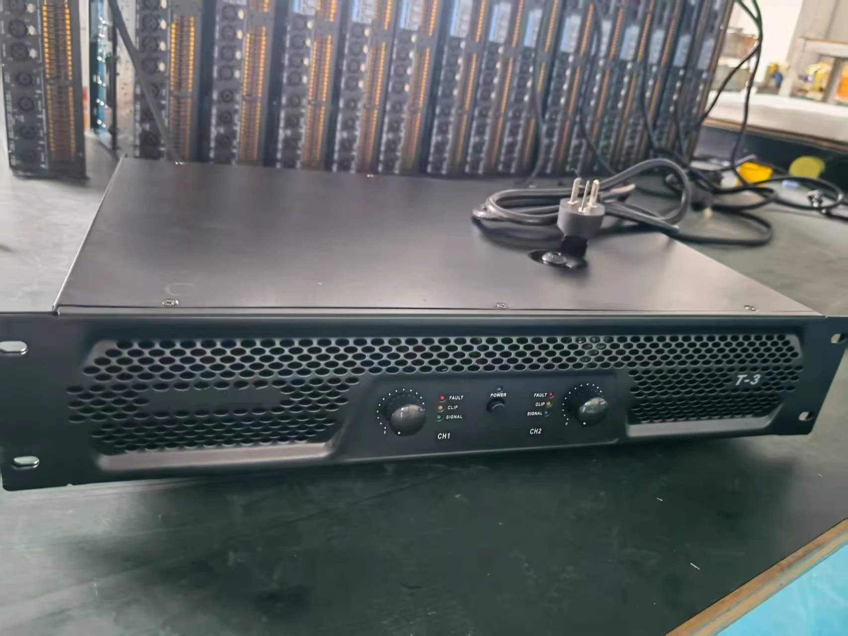 2pcs 2U Professional Power Amplifier Sound Equipment Studio Master Audio Video Power Amplifier 450 w *2 CH