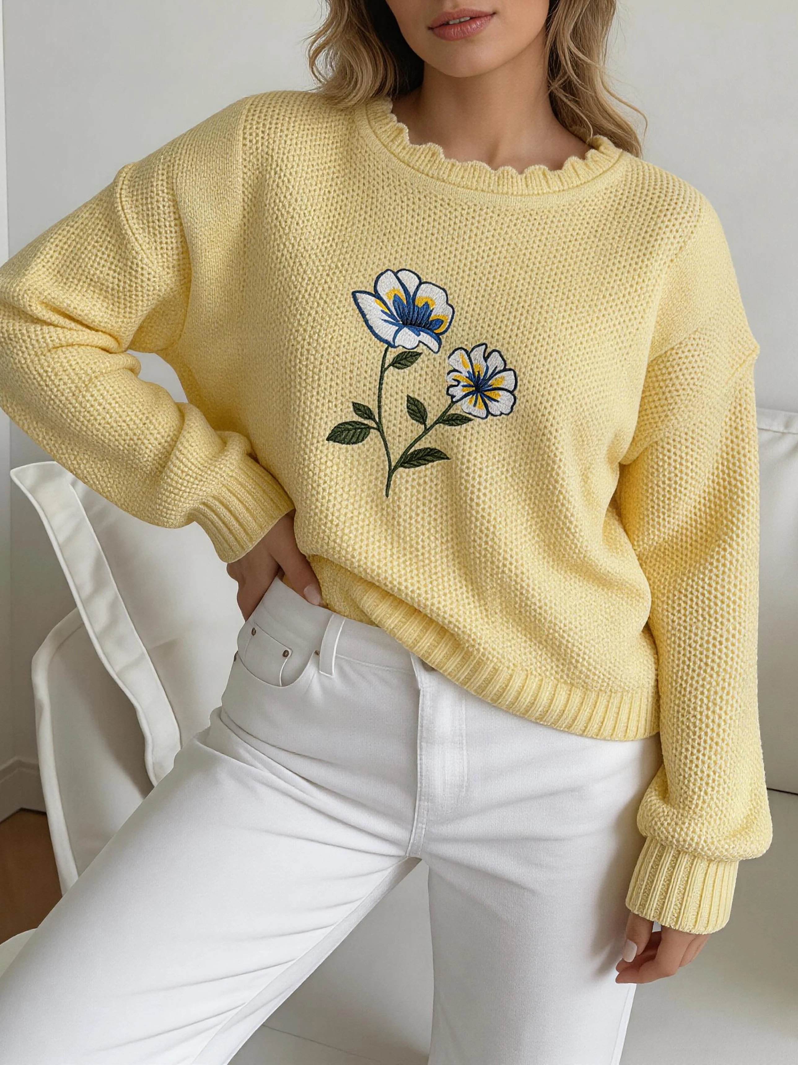 여성 플러스 사이즈 크루넥 스웨터 꽃 자수 루즈핏 니트 - Embroidery Yellow 리뷰 및 가격