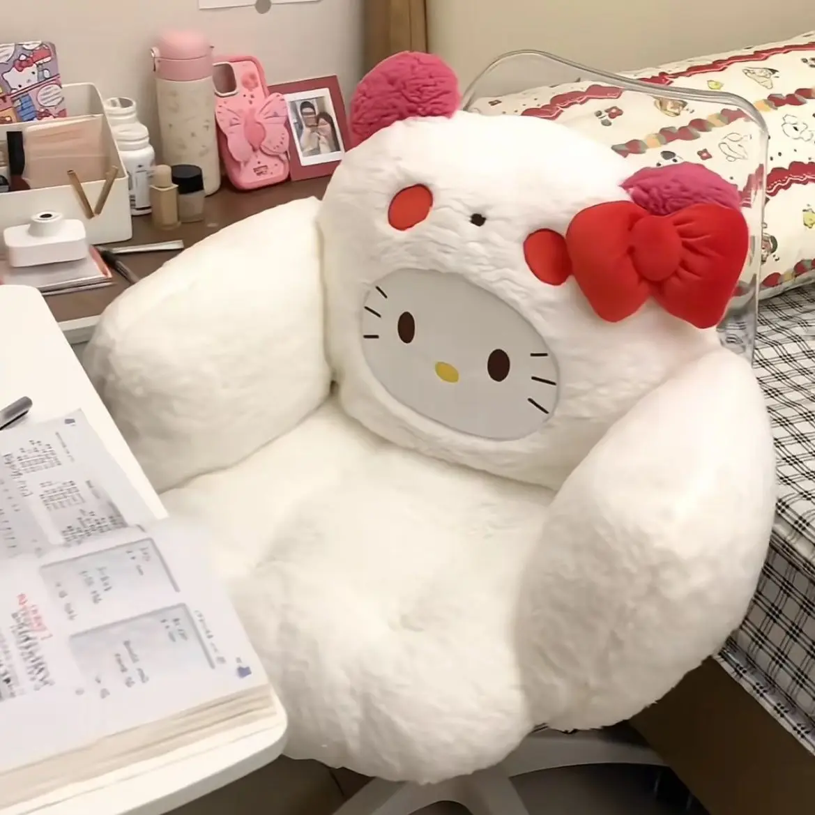 Sanrio Plush Warm Cushion Cute Cartoon Hello Kitty Office Chair Cushion Kid Comfortable Waist Cushion Floor Bay Window Mini Sofa