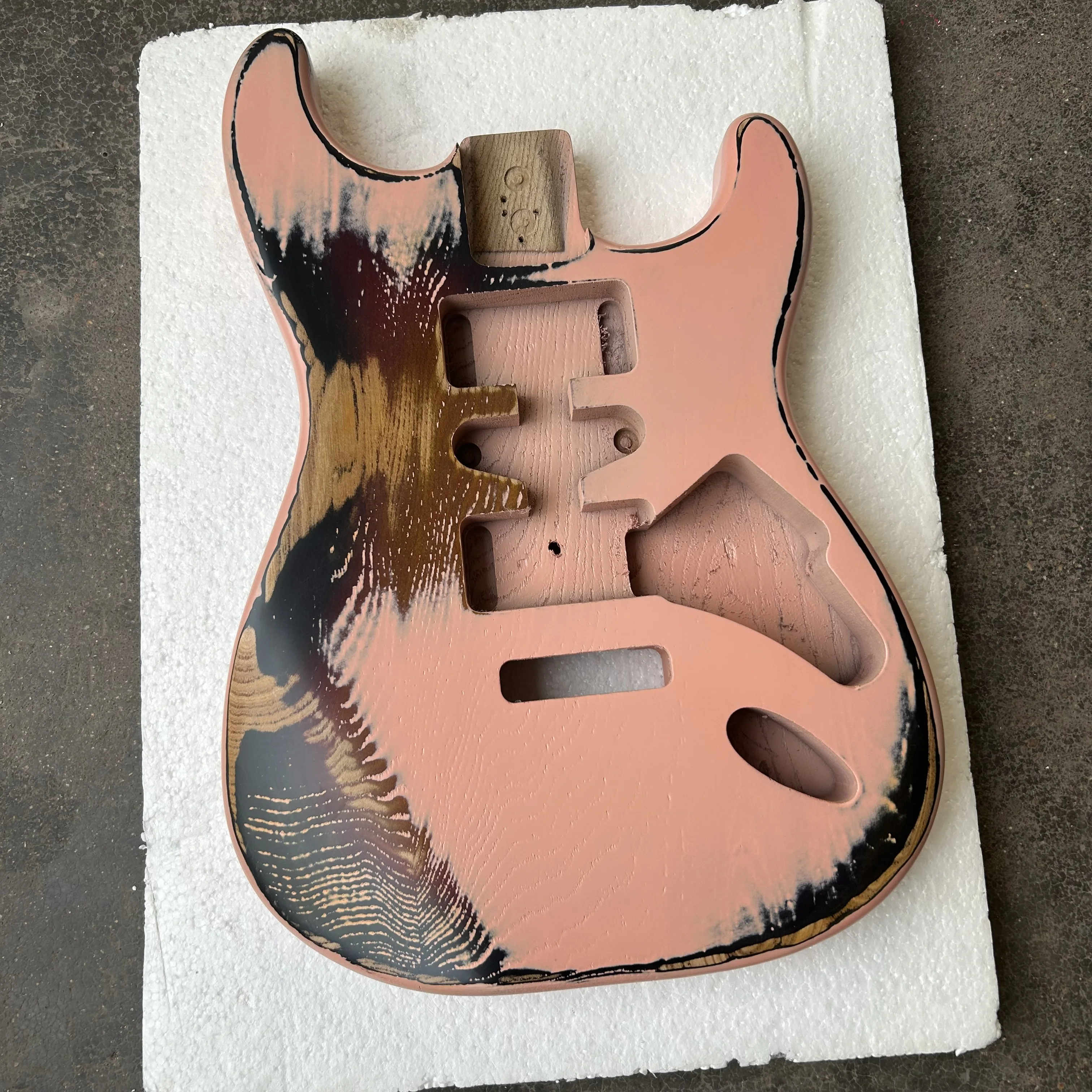 Novo corpo de guitarra DIY Heritage, rosa claro, madeira ASH, frete grátis atacado e varejo