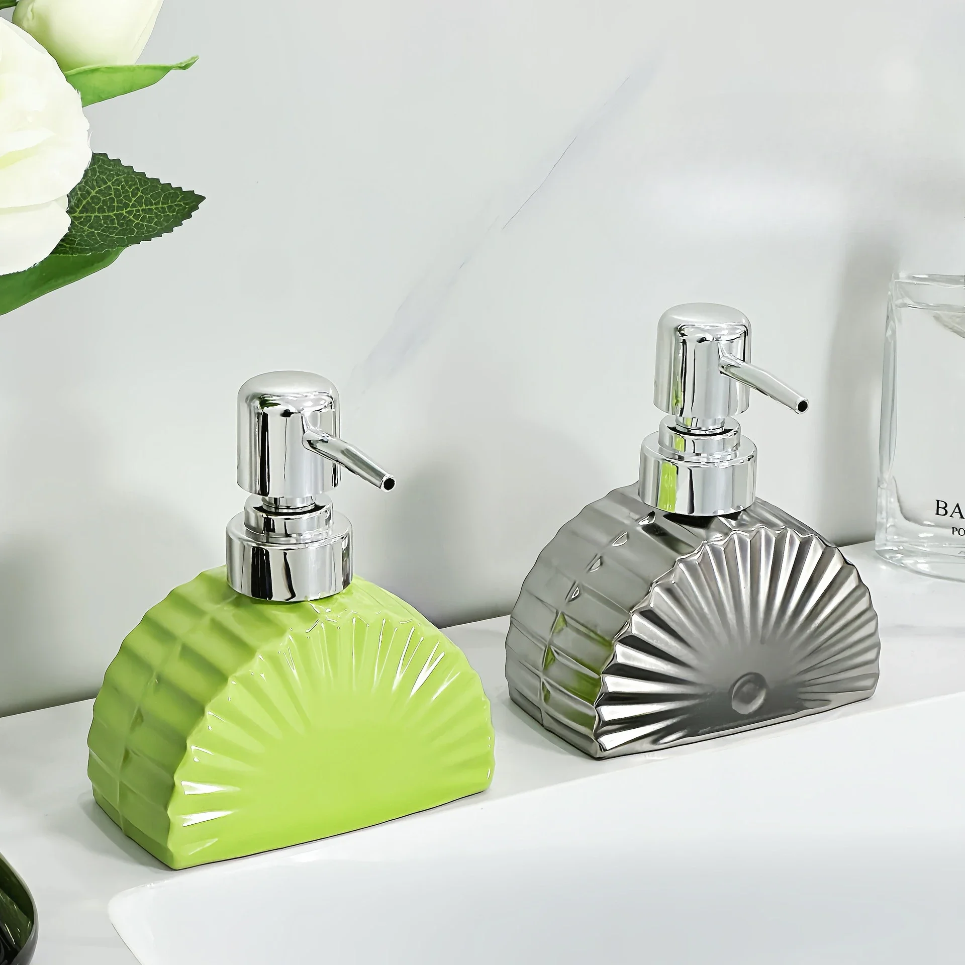 

Creative Fan Shaped Lotion Bottle Household Toilet Press Separate Bottle Hand Sanitizer Shower Gel Shampoo Ceramic Empty Bottle