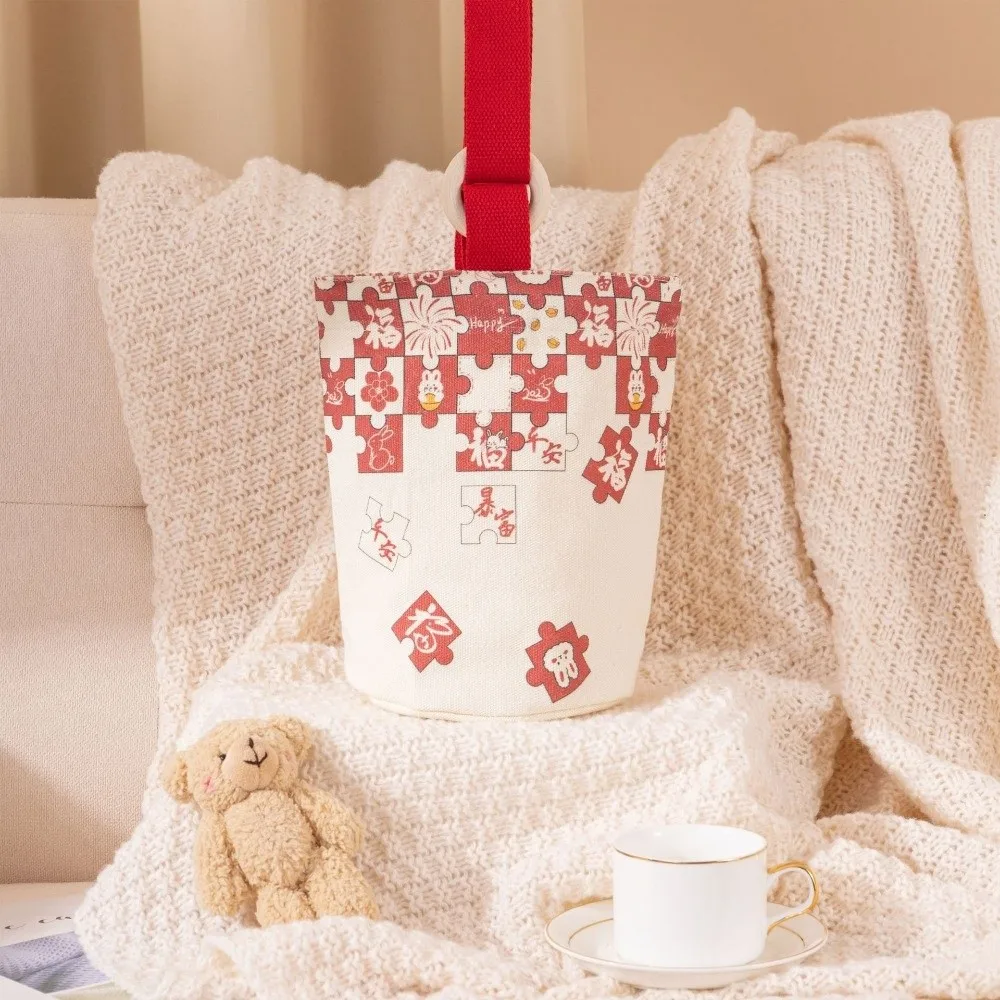 

Handheld Chinese Wedding Candy Bag Wooden Ring Spring Festival Brocade Red Envelope Flowers HongBao New Year Money Bag Birthday