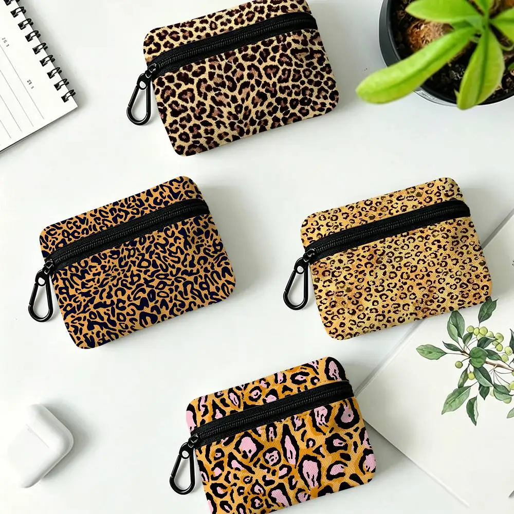 Leopard Pattern Portable Mini Oxford Cloth Coin Purse With Carabiner Hook Zipper Key Card Earphone Storage Wallet