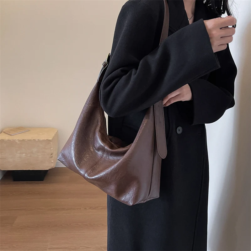 Umod borse a tracolla retrรฒ per le donne borsa a tracolla per pendolari in tinta unita morbida pelle PU grande capacitร Shopper Totes 2023 autunno