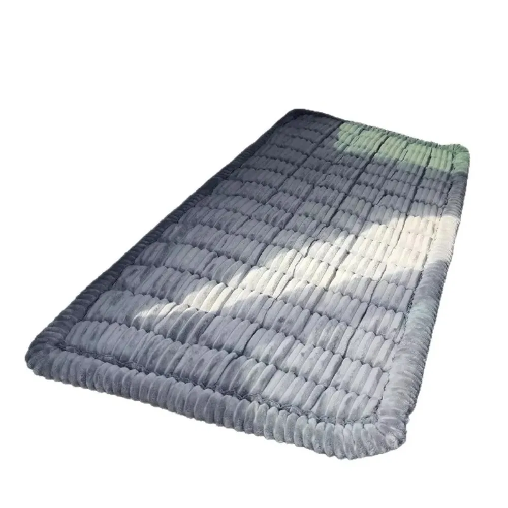 High Quality Multi-Purpose Backseat Pet Bed Mat Washable Breathable Flannel Dog Covers Thick Plaid Dog Bed