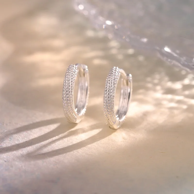 

Серьги-кольца из стерлингового серебра 925 пробы с геометрической переплетенной в горошек и текстурой волны для женщин, ювелирные изделия, роскошные винтажные аксессуары