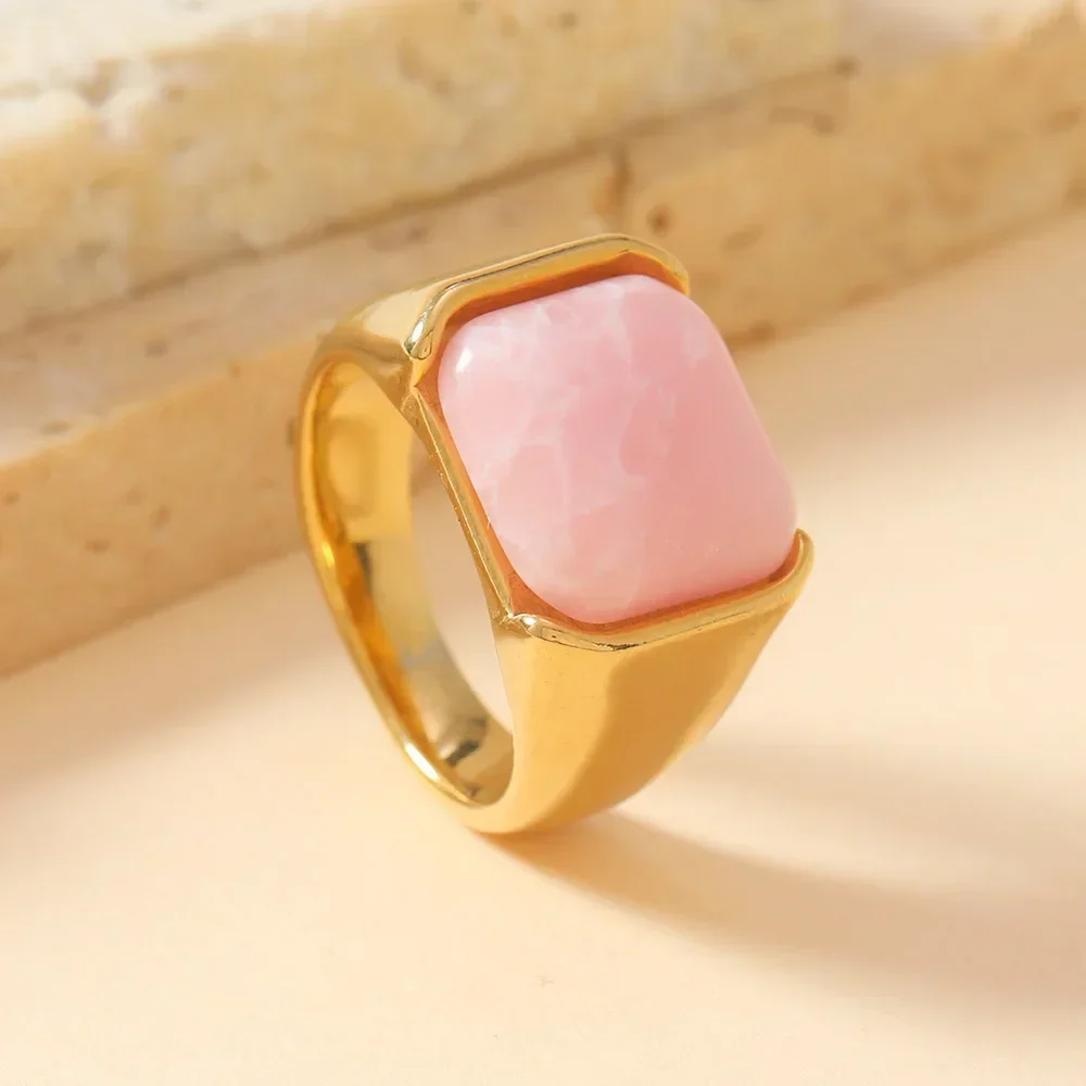 Joyería de moda, nuevo anillo turquesa cuadrado rosa con ajuste geométrico, cristal de acero de titanio, anillo austriaco para mujer