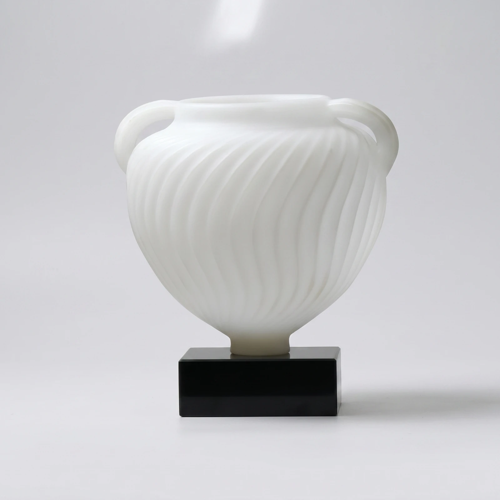 Vase with Marble Base Faux-Jade Resin Vase Urn Sculptural Textured for Living Room, Entry Table