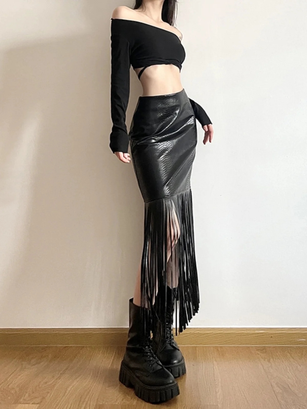 SALIENCY Spring Faux Leather Long Tassel Skirt Women Black High Street Decoration Fringe Skirts Female Y2k 2025