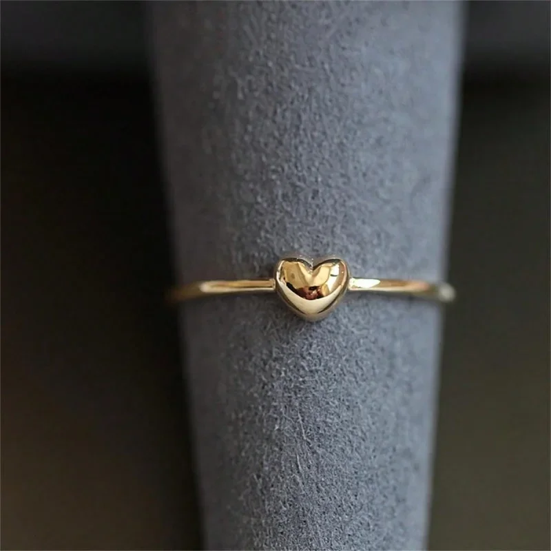 Love Smooth Ring, Simple and Fashionable Zircon Small Exquisite and Versatile Confession Gift, Light Luxury Jewelry and Headwear