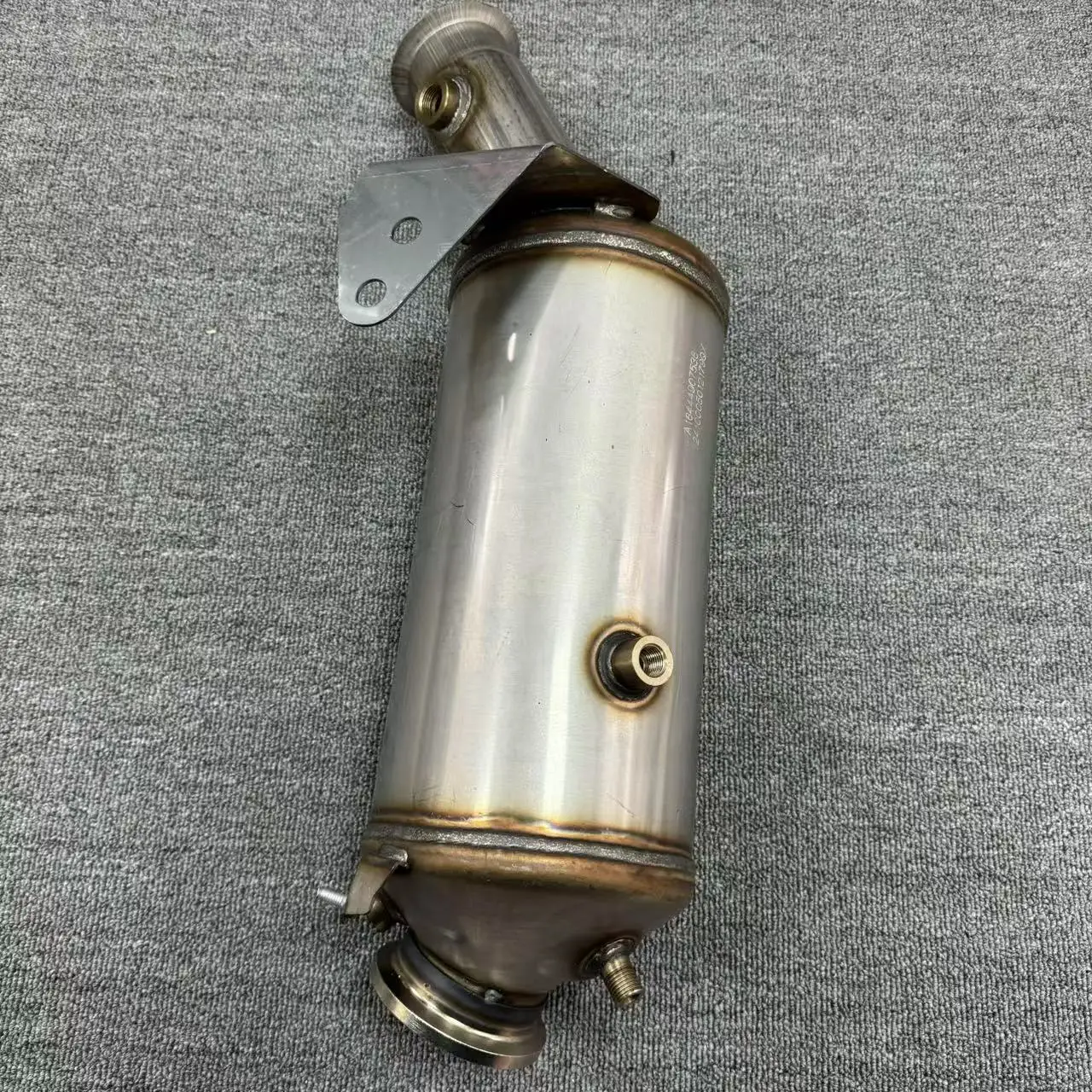 

Be suitable for A1330900280 164166GLE350ML450 three-way catalytic converter automobile exhaust purifier customizable