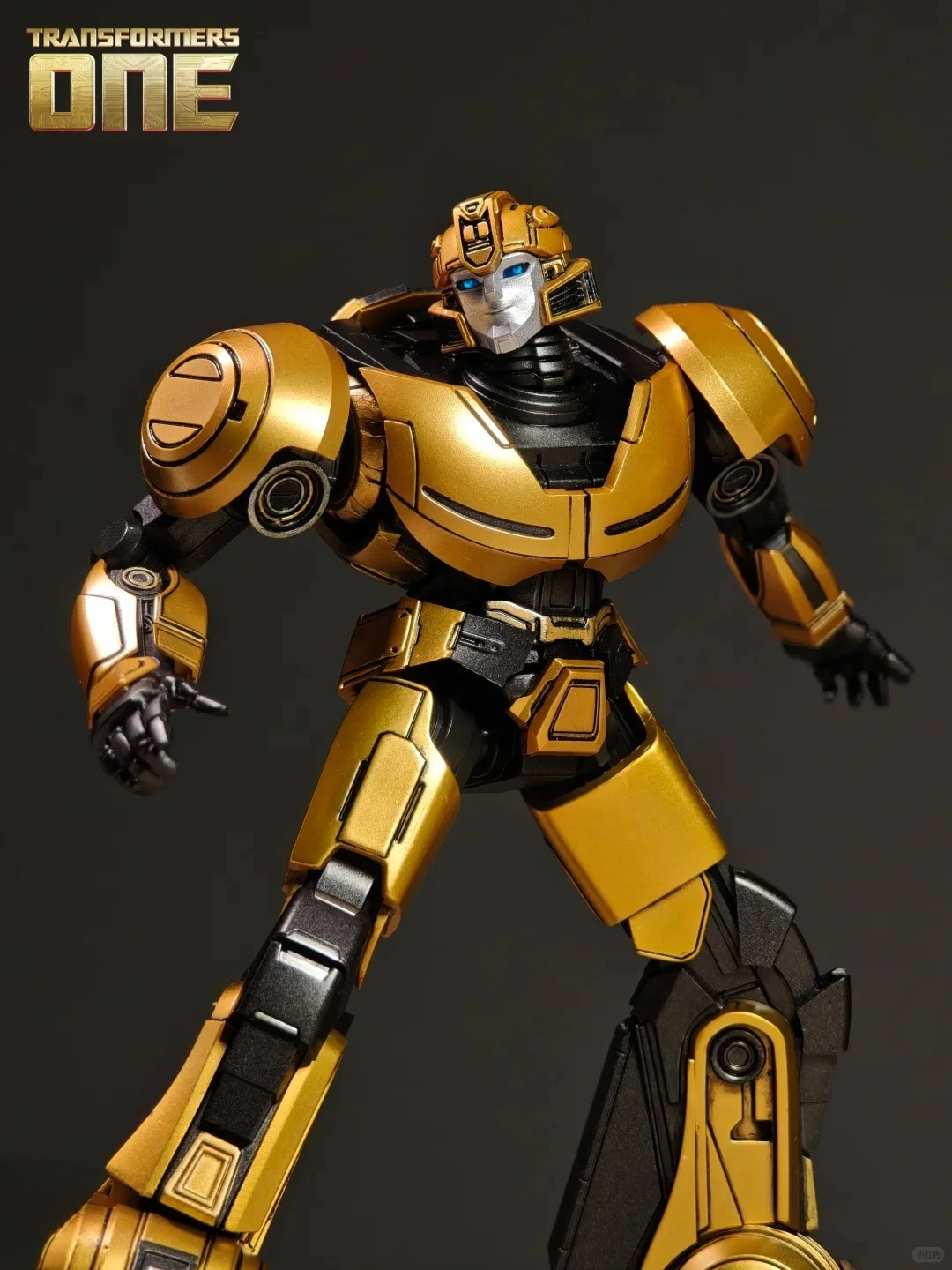 Threezero Transformers Bumblebee Action Figure Transformers One MDLX Bumblebee أنيمي تمثال مشترك المنقولة نموذج جمع لعبة