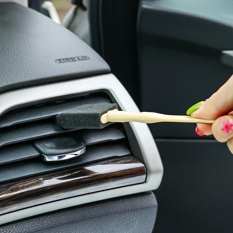 Car Vent Brush with Soft Sponge Wooden Handle 14cm Car AC Vent Dust Remover Tool for Air Conditioning Grilles Interior Cleaning