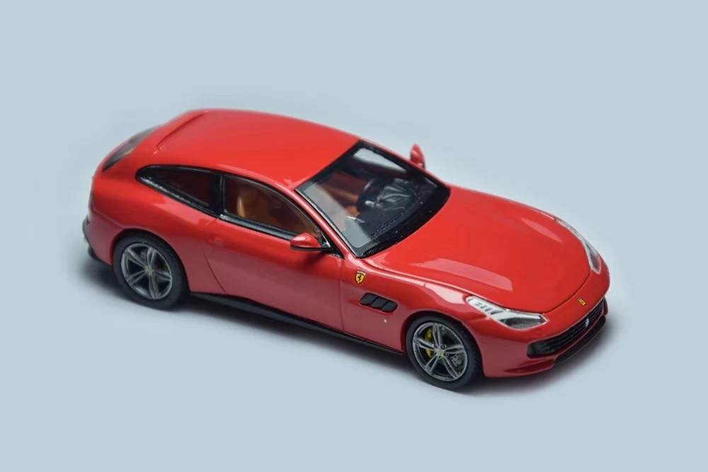 PK 1:64 Leap Horse GTC4 Lusso غطاء أمامي أحمر قياسي قابل للفتح مجموعة نماذج سيارة مصنوعة من خليط معدني