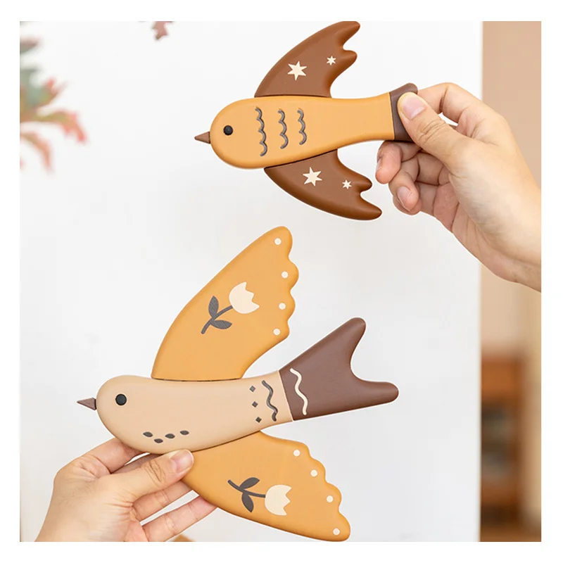 

Интересная ласточка, птица, прикроватная тумбочка, украшение на стену для телевизора, скрытая отверстие, детская комната, столовая, угловая подвеска на дверь спальни