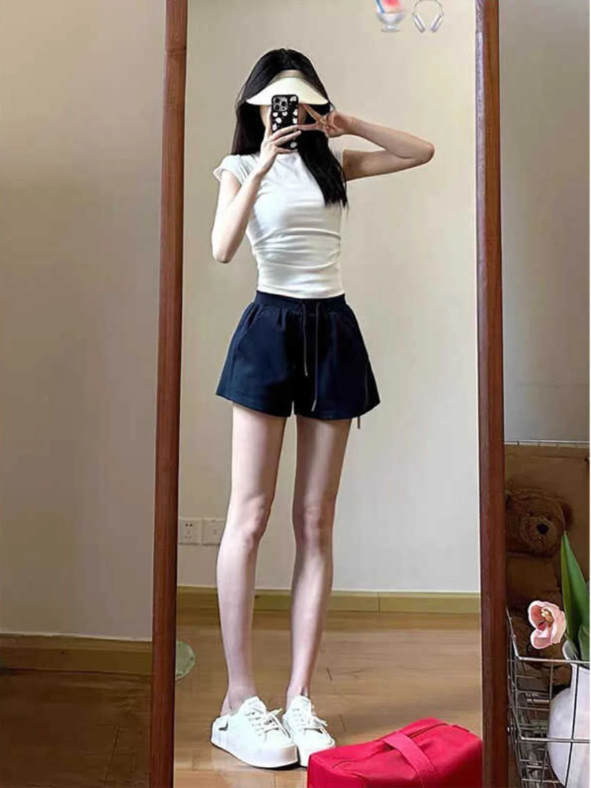 

Американские ретро-шорты с высокой талией для женщин, летние, новые, с эластичным поясом, в стиле Hot Girl, А-силуэт, широкие штанины, милые и стильные