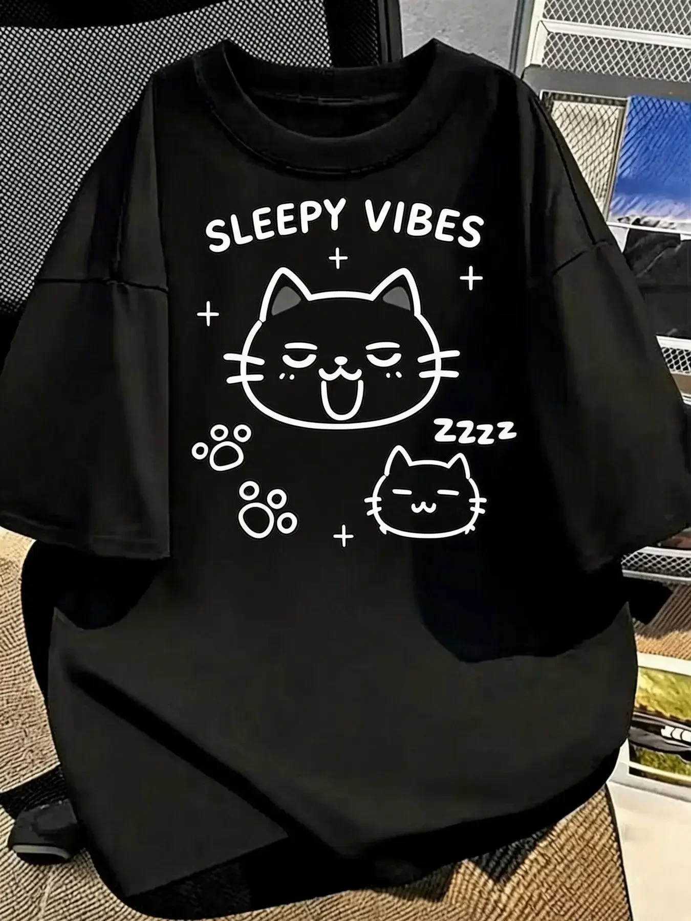 Women's Black Cat Print T-Shirt Sleepy Vibes Suitable for Daily Wear Casual Short Sleeve Round Neck Tops Outfit Clothes Female