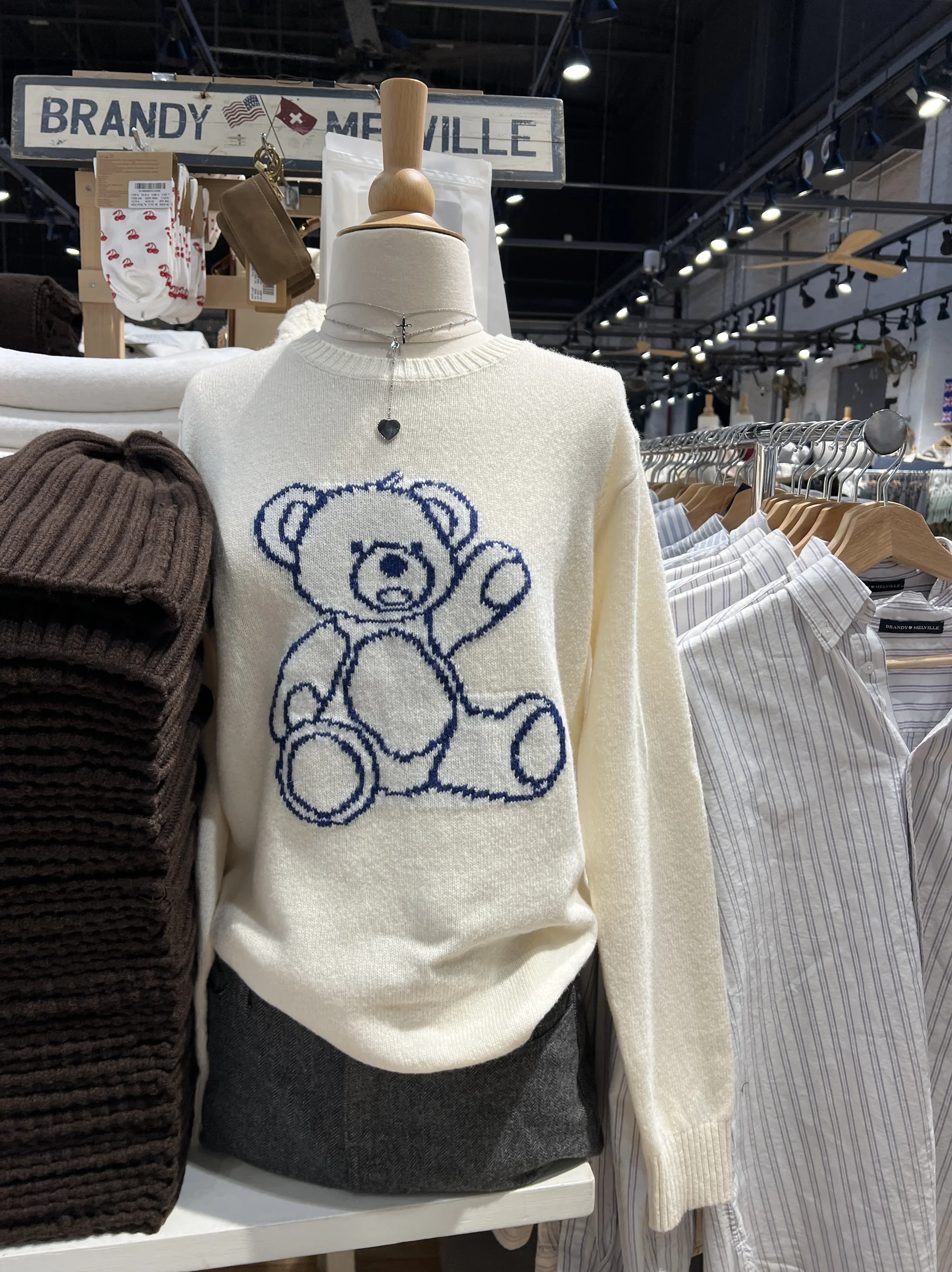 

Little Bear Graphic Pullover Sweater Women Autumn New Crew Neck Long Sleeve Sweaters Preppy Style Sweet Cute Knitted Jumper Tops
