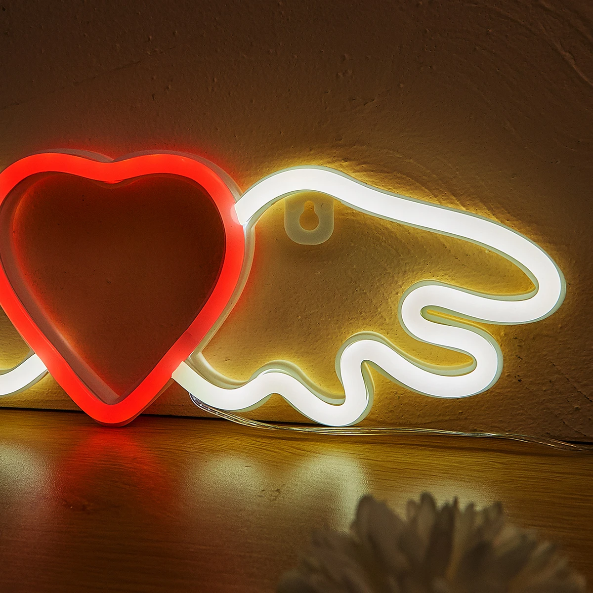 Chi-buy Flying Heart LED Neon sign USB Powered Or Battery Power Supply Neon Signs Night Light For Bedroom Living Room Decor Lamp