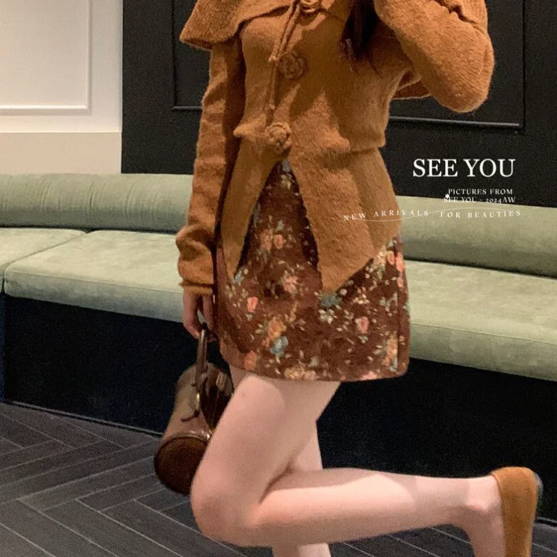 가을과 겨울 다용도 레트로 신상 자수 플로럴 하이웨이스트 슬림 스커트 소형 체형용