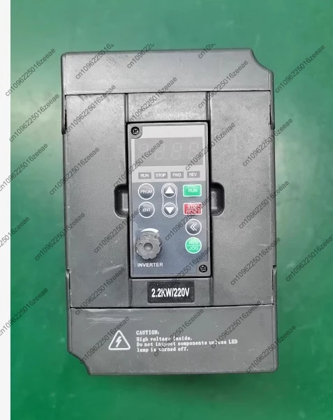 

Преобразователь частоты 2,2 кВт, 220 В, 8000B-2S2R2GB, протестирован нормально