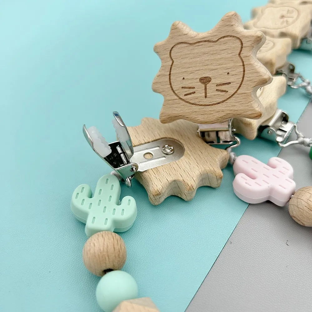 Custom Letter Name Baby Lion Eyes Pacifier Clips Chain Teether Pendant for nfant Chew Leash Nipple Holder Teether Creative Gifts