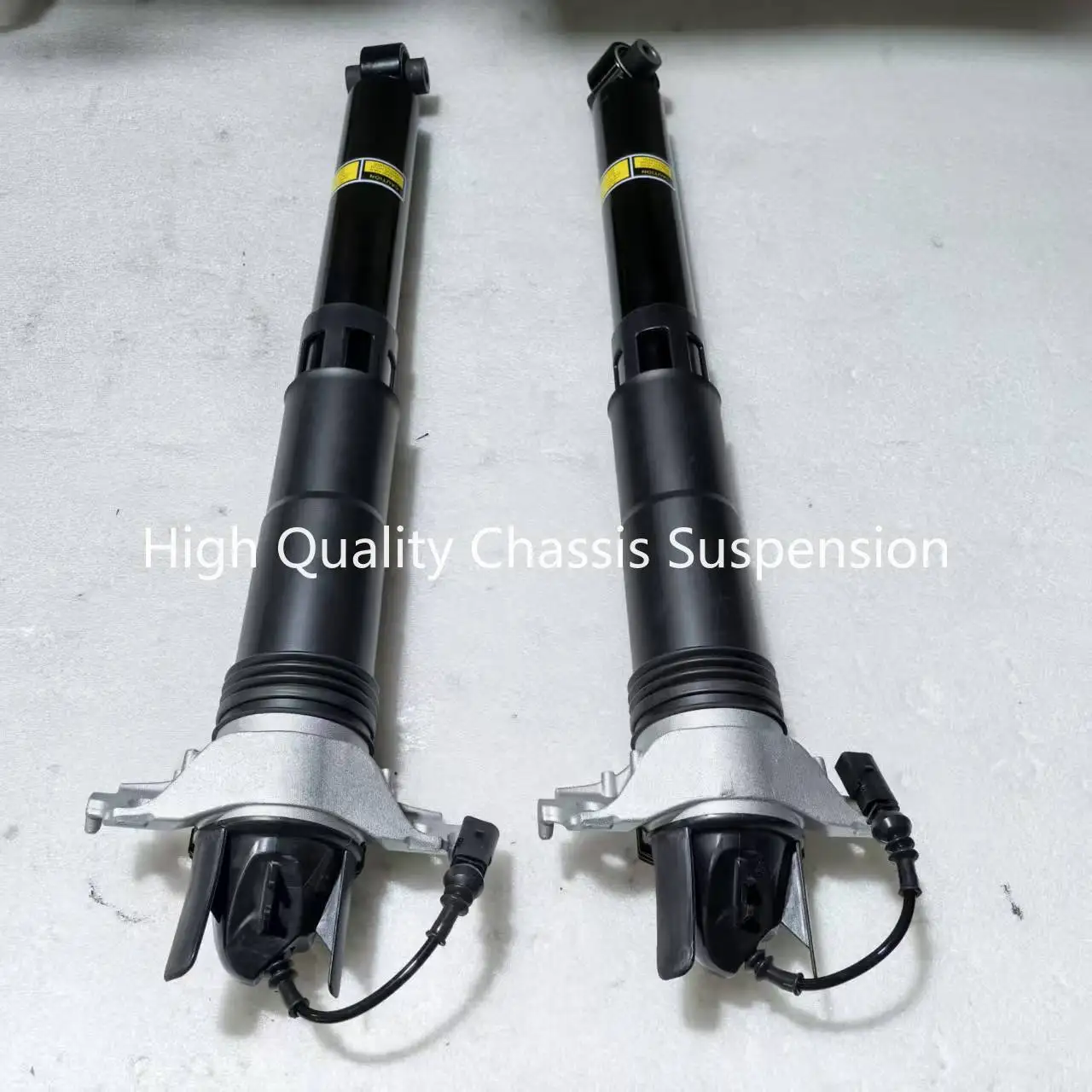 High Quality 2X Rear Left Right electronic Shock Absorbers Assembly Kit For Porsche Cayenne 17- 9Y0513021E 9Y0513021A 9Y0513031B