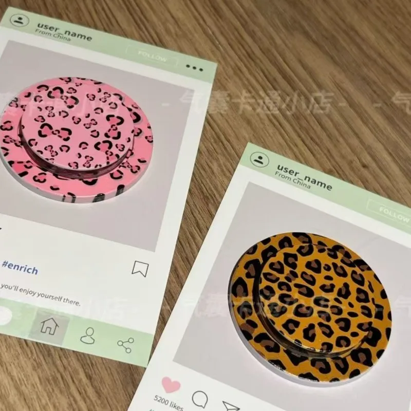 

Корейский милый леопардовый принт с мультяшным рисунком для девочек и животных, магнитный держатель Griptok, подставка для телефона, поддержка iPhone 16, аксессуары Magsafe