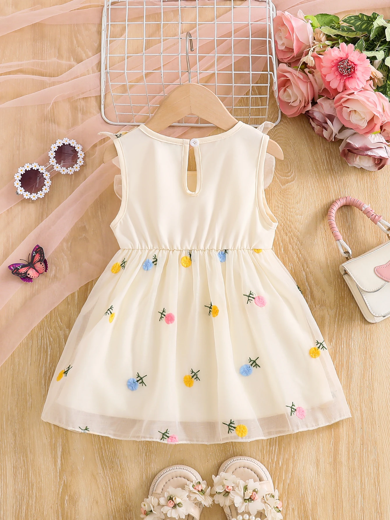 Baby and Toddler Summer Thin Dress Clothing, Children's Comfortable and Simple Floral Embroidered Three-Dimensional Pattern Crew Neck Sleeveless Dress, Children's Clothing, Cute Pink Bow-Decorated Flutter-Sleeve Tulle Puffy Dress for Baby Girls, Youthful and Sweet Ladylike Style, Suitable for Outdoor, Casual, Party, Holiday Gifts