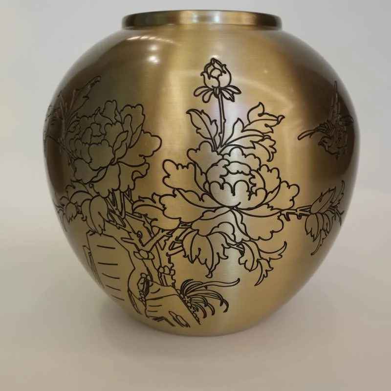 

New Arrival Home Decorative Brass Flower Vase Ancient Chinese Style Flowerpot For Table Top Big Flower Arranging Vase